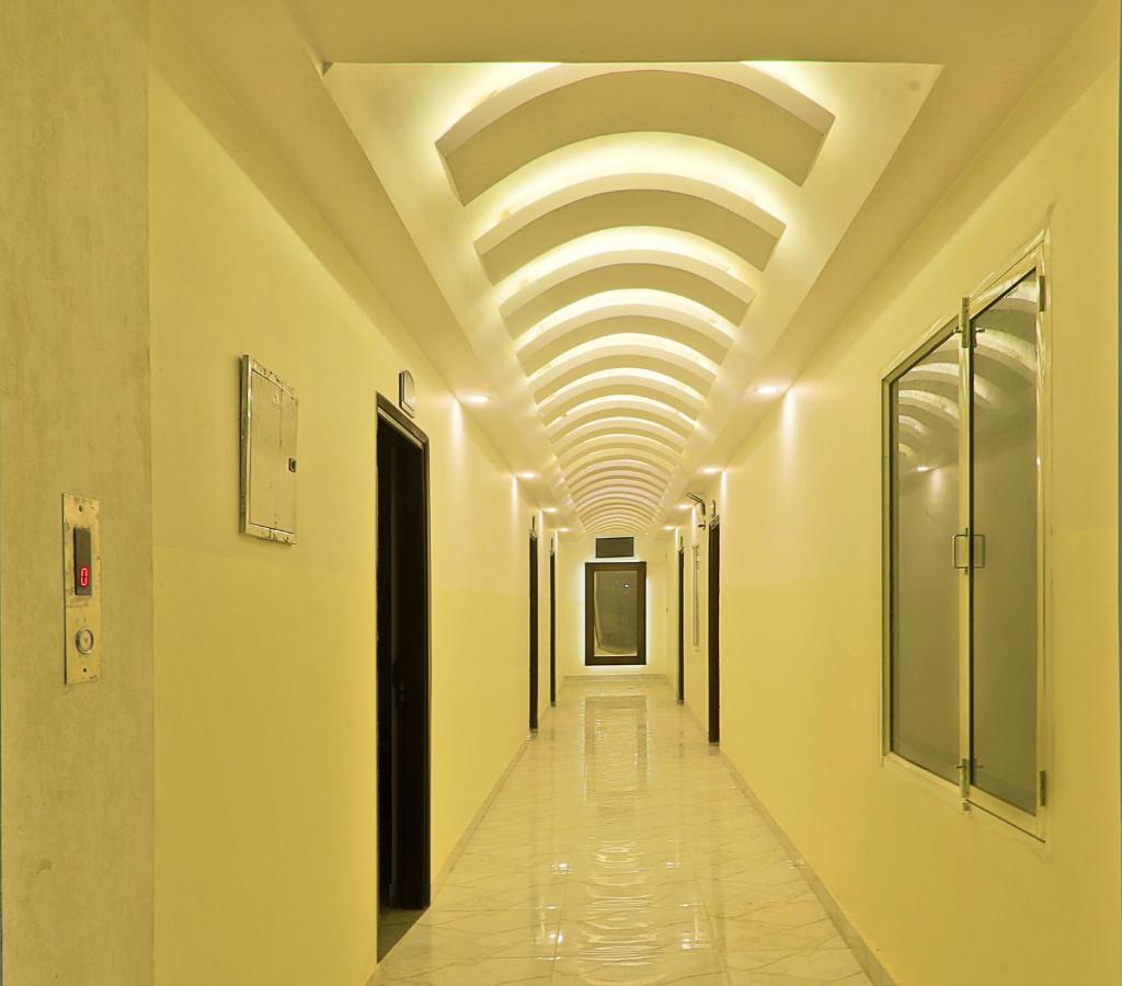 Lux Hotel New Delhi