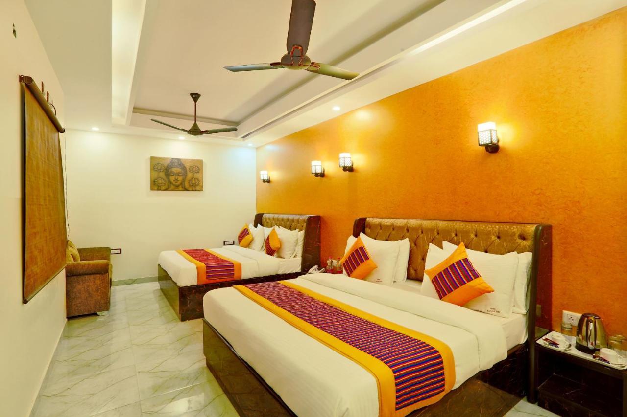 Lux Hotel New Delhi